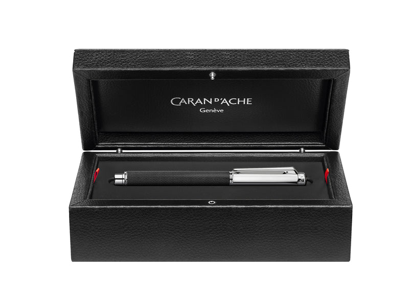 Pluma Estilográfica VARIUS IVANHOE BLACK