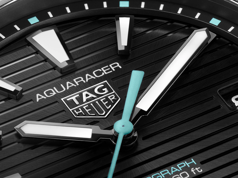TAG HEUER AQUARACER PROFESSIONAL 200 SOLARGRAPH