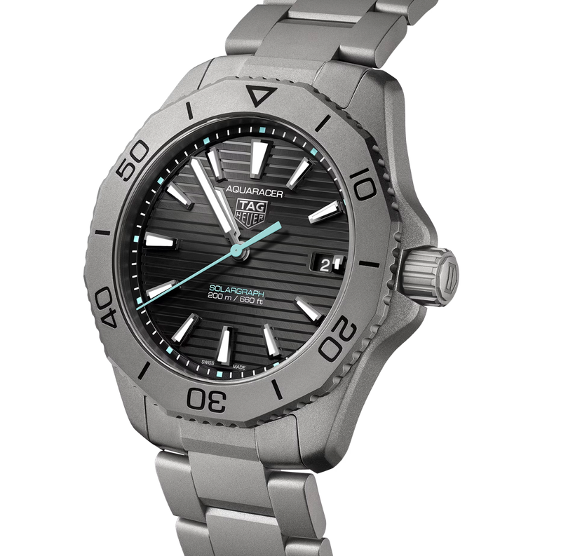 TAG HEUER AQUARACER PROFESSIONAL 200 SOLARGRAPH