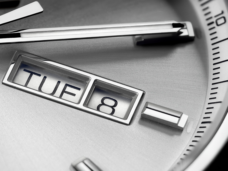 TAG HEUER CARRERA